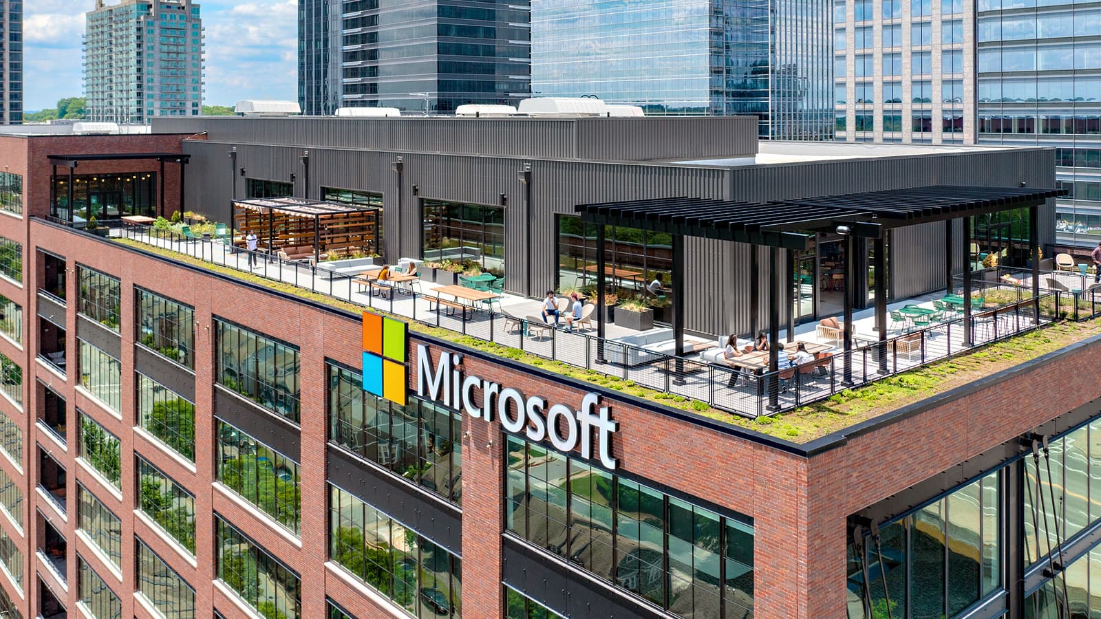 Microsoft Q1: Copilot Usage Jumps, Seat Count Goes Missing
