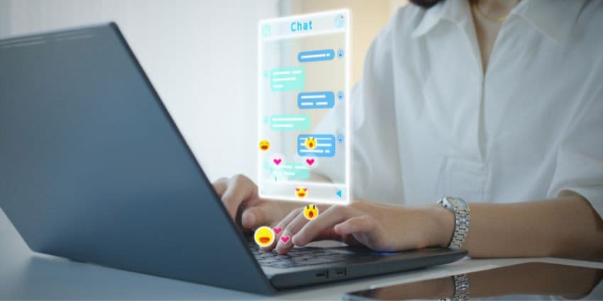 Is Your UC Emoji use Risking your Compliance? Conversation With MirrorWeb COO
